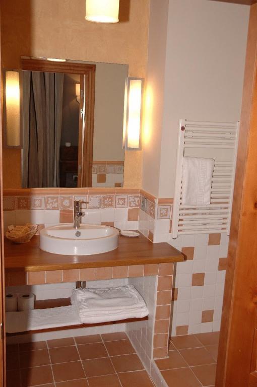 Hostal Casa Masip Ezcaray Esterno foto